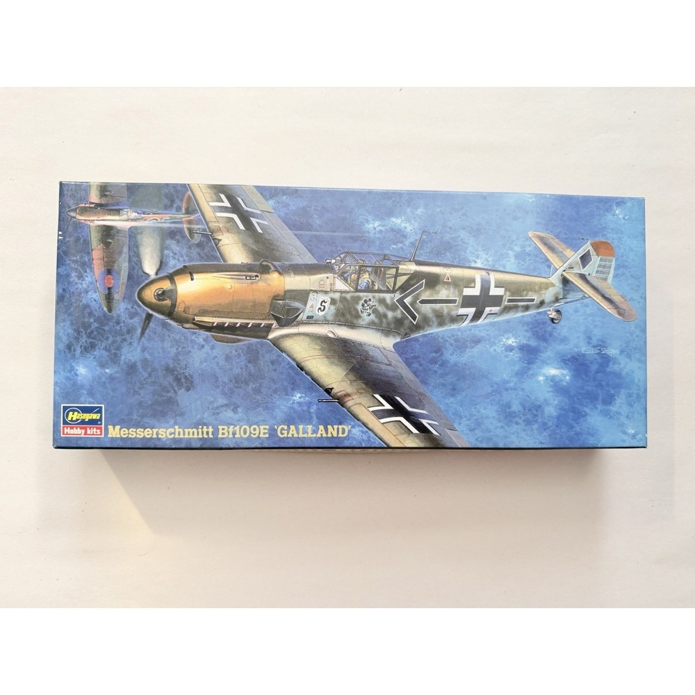 Hasegawa 1:72 Messerschmitt Bf109E Galland Hobby Kits Model Kit Open Box